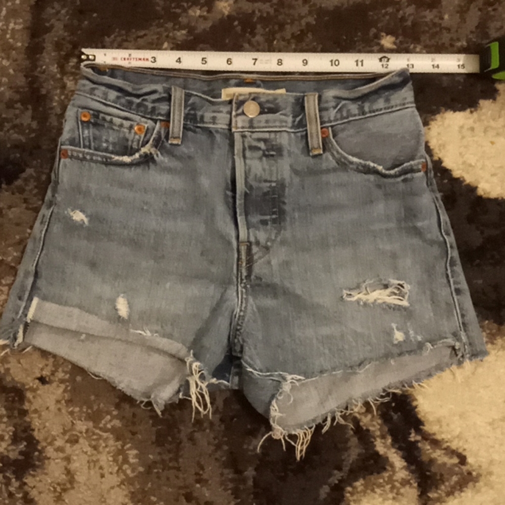 Levi's wedgie shorts